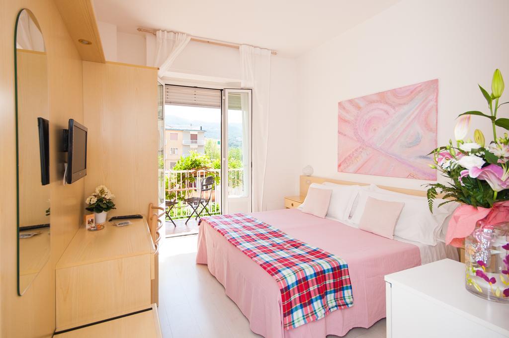 Hotel Giongo Споторно Экстерьер фото