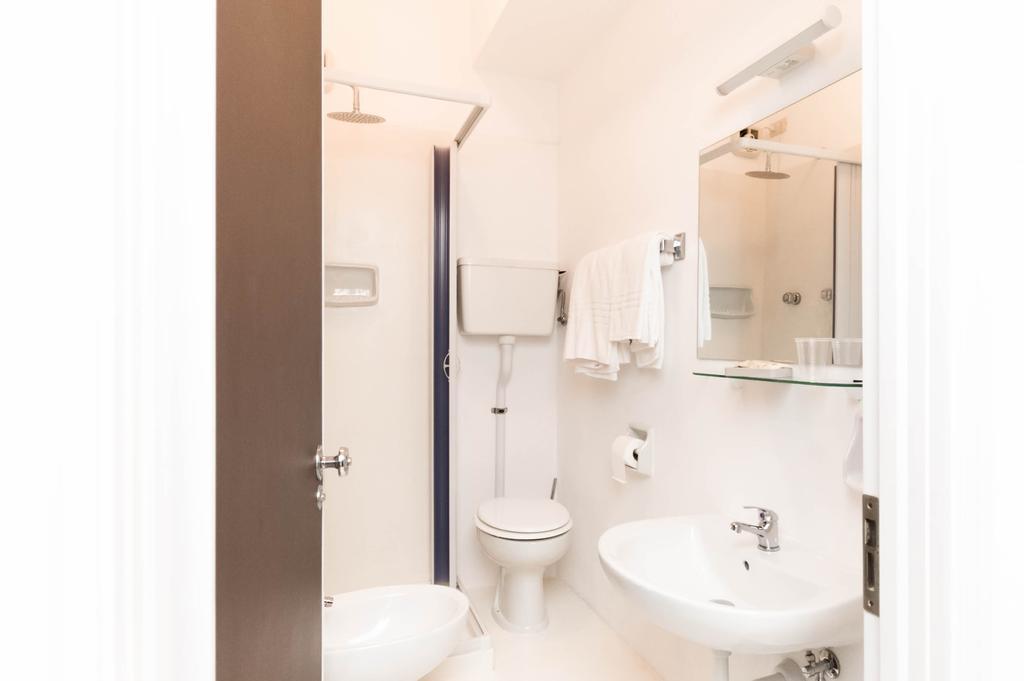 Hotel Giongo Споторно Экстерьер фото